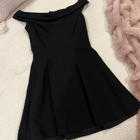 Lulus LBD - Picture 2 of 4